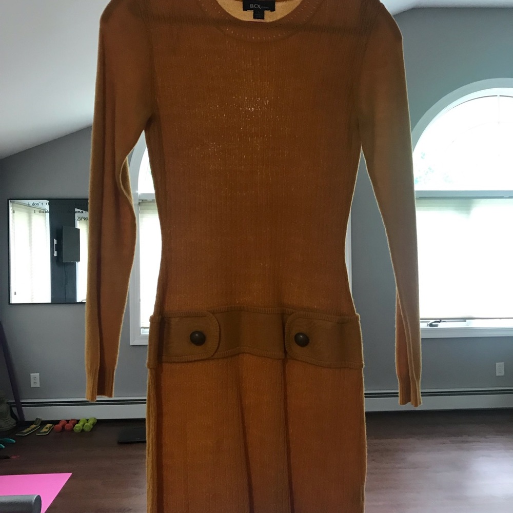 Dress - Picture 3 of 3